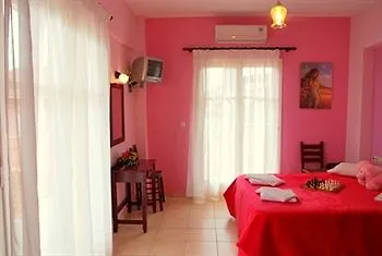 Bella 2* Mpenitses